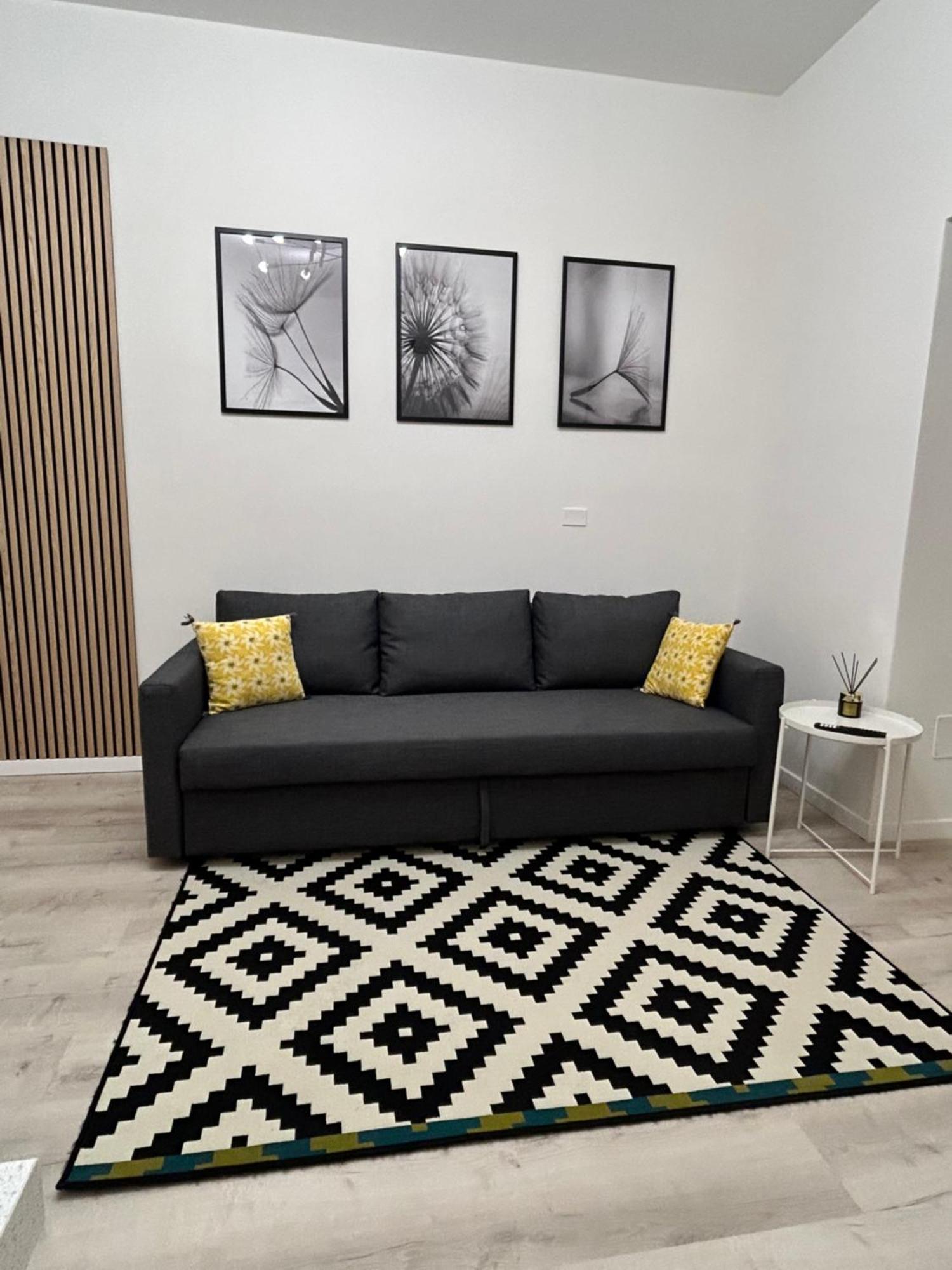 Tezone Seven Apartments Verona Exteriör bild