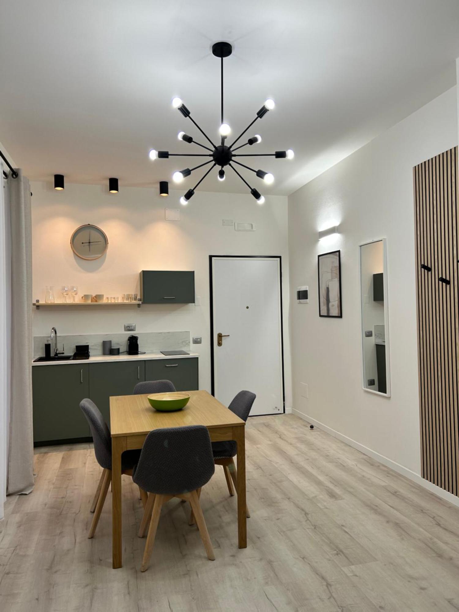 Tezone Seven Apartments Verona Rum bild