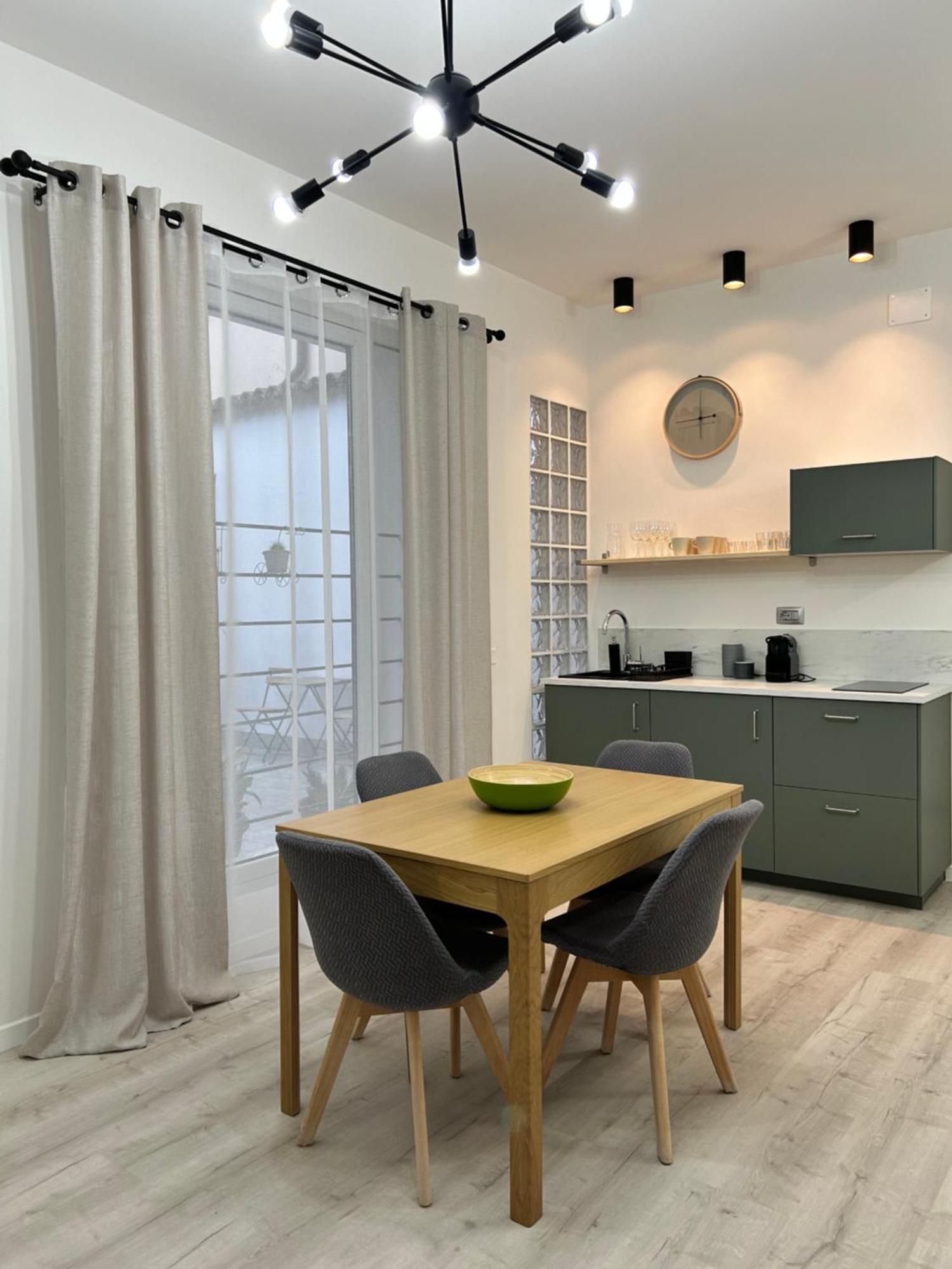 Tezone Seven Apartments Verona Exteriör bild