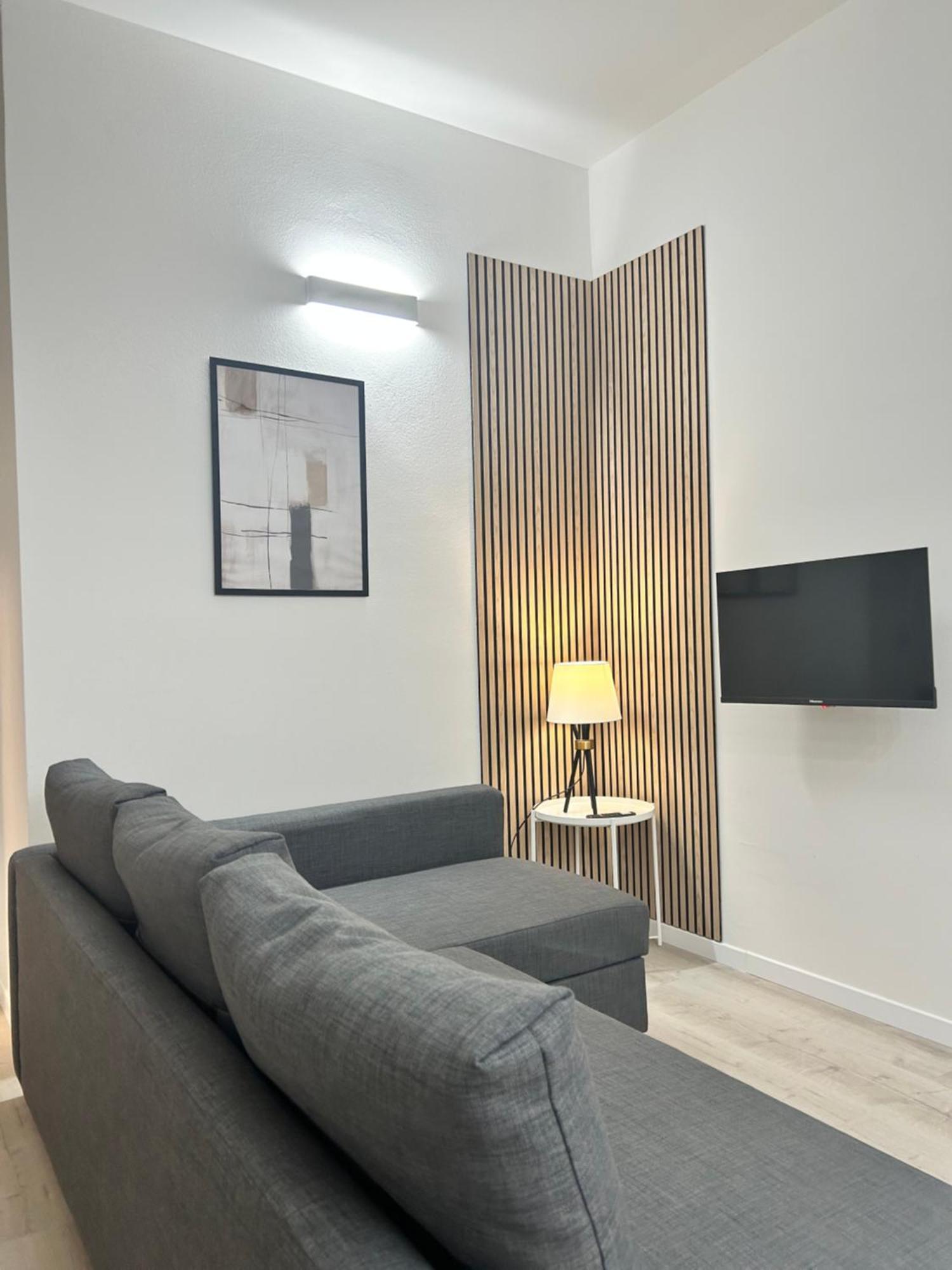 Tezone Seven Apartments Verona Exteriör bild