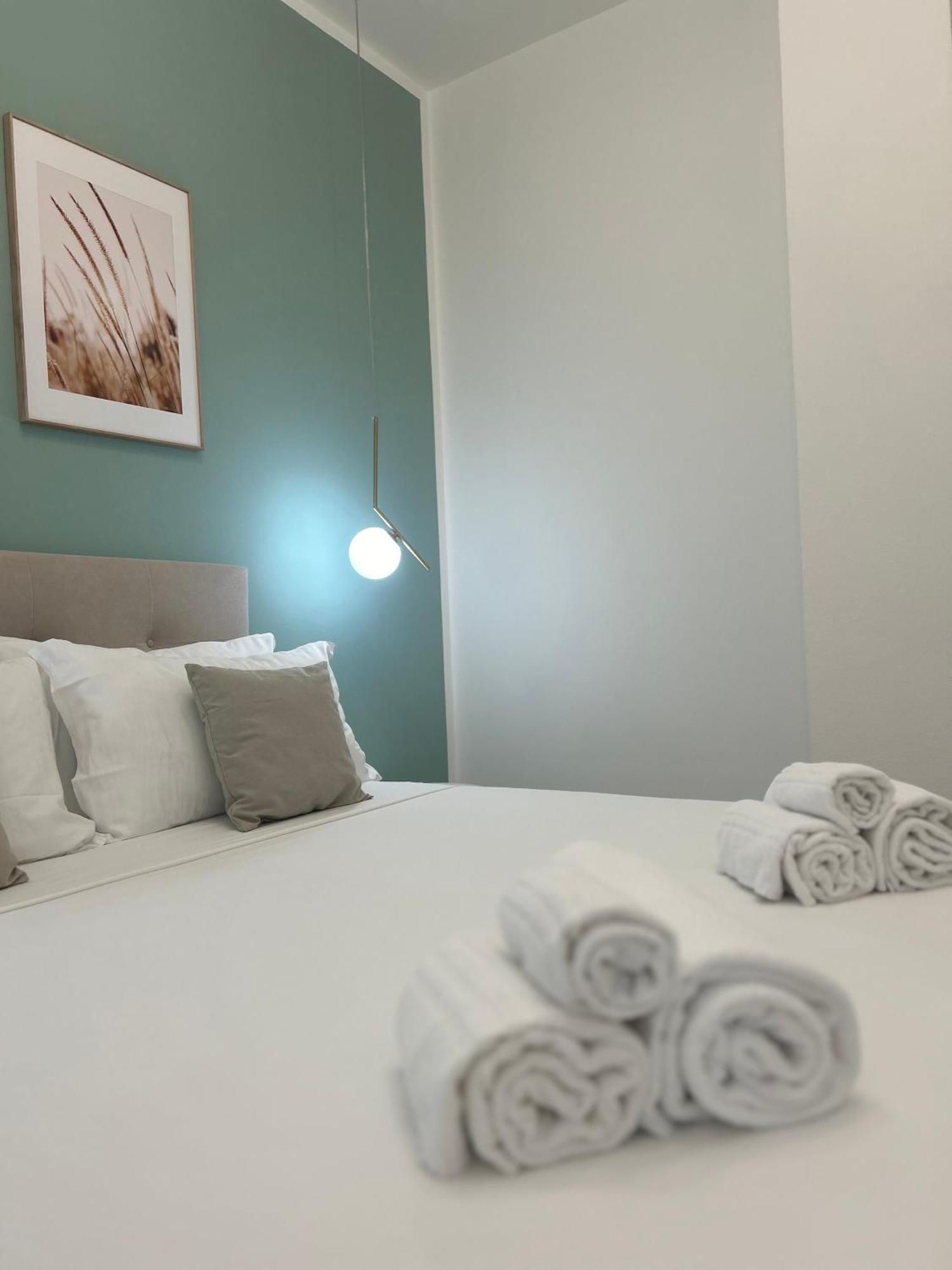 Tezone Seven Apartments Verona Exteriör bild